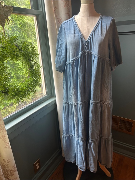 Easel Los Angeles Dresses & Skirts - Easel Light Denim Blue Tiered V-Neck Women’s Dress